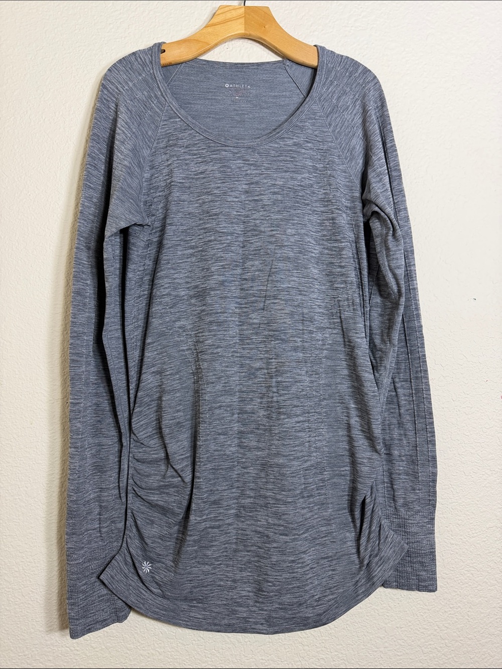 Athleta Speedlight Long Sleeve Running Shirt Heather Gray Ruched Sz M Gorpcore